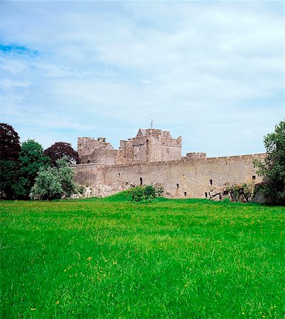 Cahir Castle, Co Tipperary, Ireland Stock Photo - Rights-Managed, Code: 832-02255226