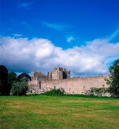 Cahir Castle, Co Tipperary, Ireland Stock Photo - Rights-Managed, Code: 832-02255228