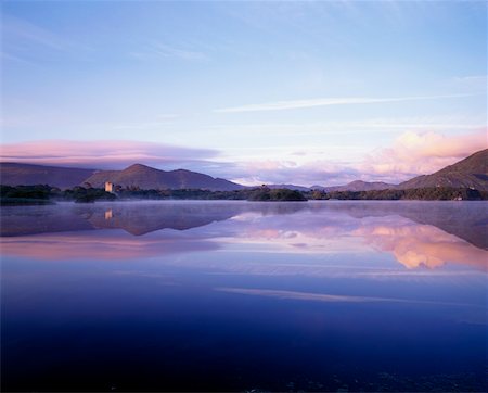 Killarney, co. Kerry, Irlande, château de Ross et Muckross Lake Photographie de stock - Rights-Managed, Code: 832-02255277