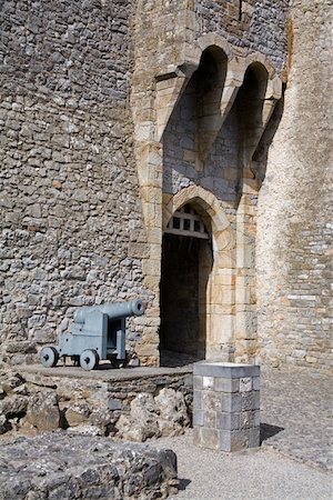 Cahir Castle, Cahir, County Tipperary, Ireland; 12th century castle with cannon Stock Photo - Rights-Managed, Code: 832-02255499