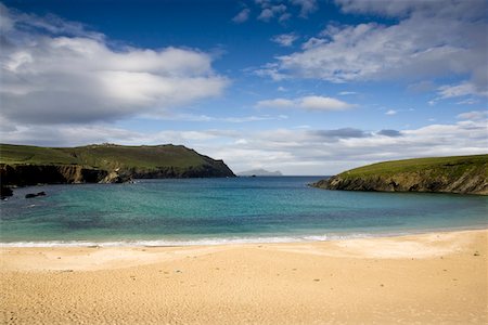 Plage de Clogher, comté de Kerry, Irlande ; Marée qui coule sur la plage Photographie de stock - Rights-Managed, Code: 832-02255580