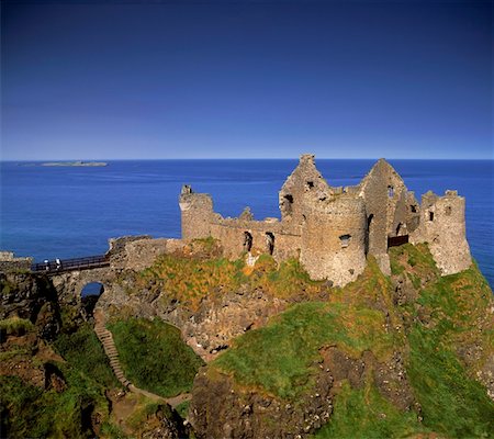 simsearch:614-01434693,k - Château de Dunluce, près de Bushmills, Co Antrim, Irlande Photographie de stock - Rights-Managed, Code: 832-02252474