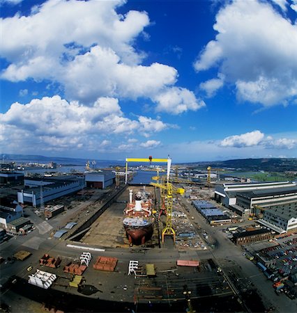 Aerial view of a shipyard, Harland And Wolff, Belfast, Northern Ireland Foto de stock - Con derechos protegidos, Código: 832-02252621