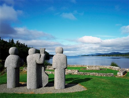 ring of kerry - Statues of musicians, Kenmare, Co. Kerry, Ireland Foto de stock - Con derechos protegidos, Código: 832-02252732