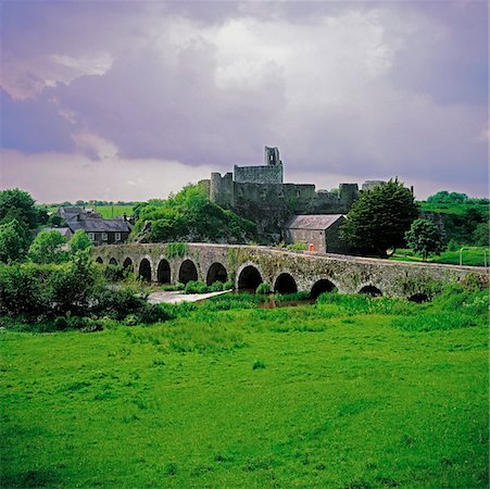 river scenes in ireland - Glanworth Bridge, Funshion River, Co Cork, Ireland Stock Photo - Rights-Managed, Code: 832-02253081