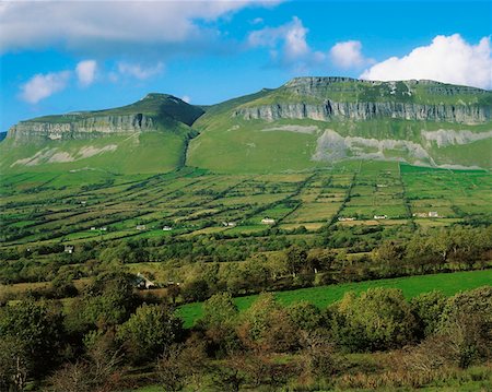 poeta (hombre y mujer) - Ben Bulben, Co Sligo, Ireland Foto de stock - Con derechos protegidos, Código: 832-02253103