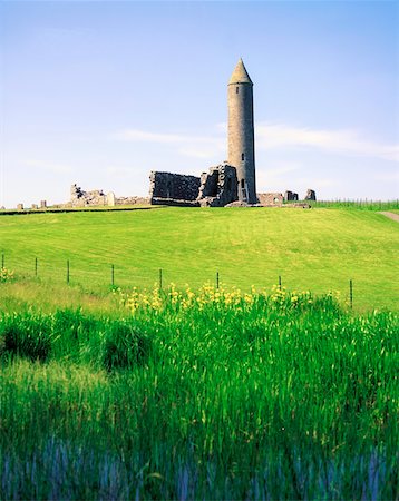 simsearch:832-02252737,k - 12th Century round tower and abbey, Lough Erne, Devenish Island, Co Fermanagh, Ireland Foto de stock - Con derechos protegidos, Código: 832-02253131