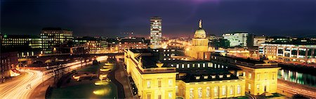 river scenes in ireland - Dublin, vue aérienne de Custom House, dans la nuit Photographie de stock - Rights-Managed, Code: 832-02253199