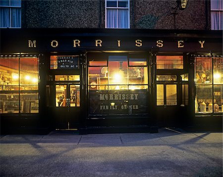 pubs nobody - Morrissey's, Abbeyleix, Co Laois, Republic Of Ireland; 19th Century pub lit at night Stock Photo - Rights-Managed, Code: 832-03232234