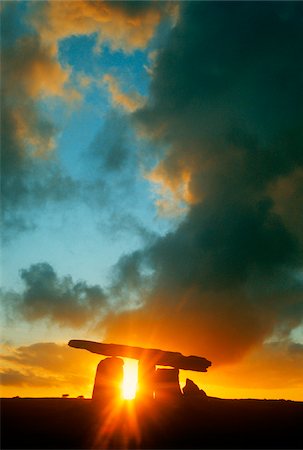 quoit - Clouds over a tomb, Poulnabrone Dolmen, Burren, County Clare, Republic Of Ireland Stock Photo - Rights-Managed, Code: 832-03232258