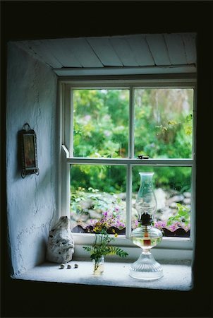 Traditional Cottage;  Window of a cottage Stock Photo - Rights-Managed, Code: 832-03232426