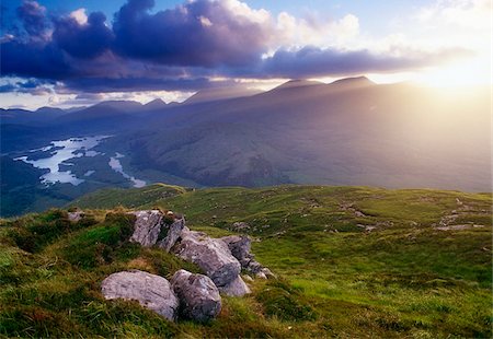 ring of kerry - Macgillycuddy's Reeks, Killarney National Park, County Kerry, Ireland; Mountain scenic Foto de stock - Con derechos protegidos, Código: 832-03232916