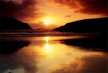 simsearch:832-02255602,k - Clogherhead Beach, Dingle Peninsula, County Kerry, Ireland; Coastal sunset Fotografie stock - Rights-Managed, Codice: 832-03233005