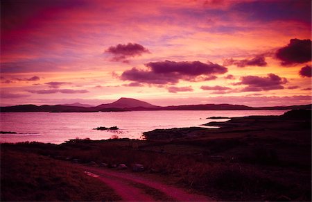 simsearch:832-03233401,k - Looking across Sheephaven Bay at sunset towards Muckish Mountain, County Donegal, Ireland Foto de stock - Con derechos protegidos, Código: 832-03233387