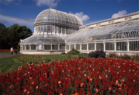 flower garden pictures in ireland - Belfast Botanic Gardens, Belfast, Co Antrim, Ireland; Botanic Gardens outside Palm House Stock Photo - Rights-Managed, Code: 832-03233571