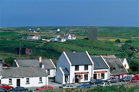 doolin - Doolin Village,Co Clare,Ireland;Shops in Doolin Village Foto de stock - Direito Controlado, Número: 832-03233608