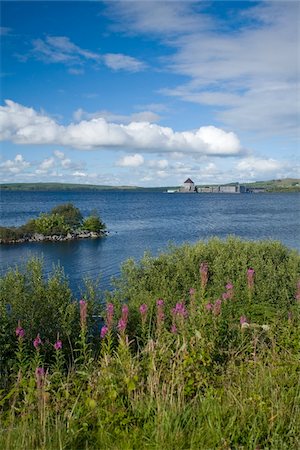 simsearch:832-03359286,k - Lough Derg, Co Donegal, Ireland; View across lake to St Patrick's Purgatory on Station Island Foto de stock - Con derechos protegidos, Código: 832-03233651