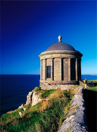 simsearch:832-03639334,k - Mussenden Temple, Downhill Estate, Co Derry, Ireland; 18th century building on the cliffs over the Atlantic (National Trust property) Stock Photo - Rights-Managed, Code: 832-03358768