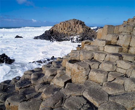 Tourists at the Giant's Causeway, Co Antrim, Ireland Foto de stock - Con derechos protegidos, Código: 832-03358857