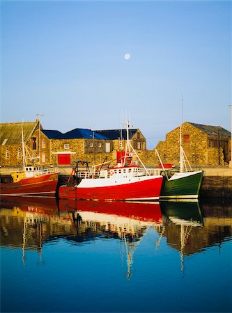 simsearch:832-03359160,k - Howth Harbour, County Dublin, Ireland; Boats in harbour Foto de stock - Con derechos protegidos, Código: 832-03359161