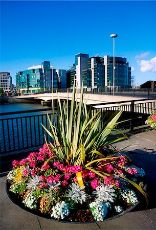 stone and glass building - International Financial Services Centre (Ifsc), Custom House, Dublin, Co Dublin, Irlande Photographie de stock - Rights-Managed, Code: 832-03639793