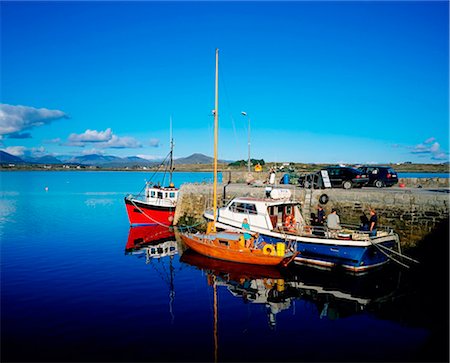 simsearch:6129-09057796,k - Port de Roundstone, Connemara, Co. Galway, Irlande Photographie de stock - Rights-Managed, Code: 832-03639814