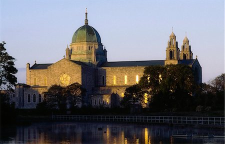 simsearch:832-03359346,k - Galway Cathedral, Galway City, Co Galway, Ireland; Roman Catholic Cathedral Built In The 20Th Century Fotografie stock - Rights-Managed, Codice: 832-03640240