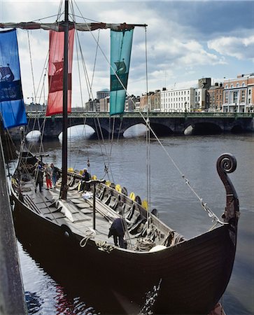 Dublin - Events, Viking Boat, On The River Liffey Foto de stock - Direito Controlado, Número: 832-03640546
