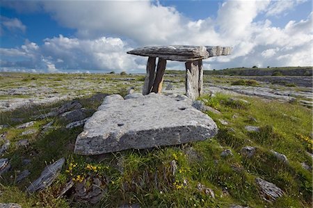 dolmen - Poulnabrone Dolmen, County Clare, Ireland Fotografie stock - Rights-Managed, Codice: 832-03640880
