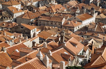 simsearch:832-03724367,k - Old town terracota rooftops Foto de stock - Con derechos protegidos, Código: 832-03724252