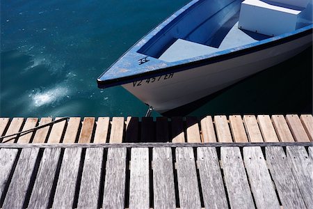 Dinghy moored to dock, Close Up Stock Photo - Rights-Managed, Code: 832-03724472