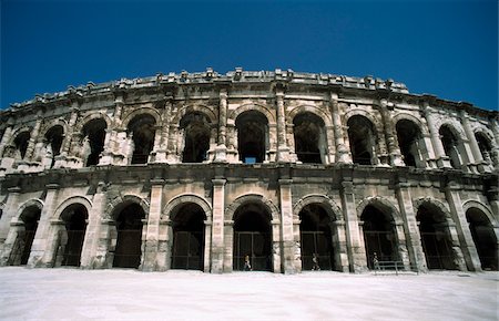 Extérieur de l'amphithéâtre Photographie de stock - Rights-Managed, Code: 832-03724583