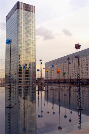 sculpted - La Defense Buildings and sculptures Stock Photo - Rights-Managed, Code: 832-03724996