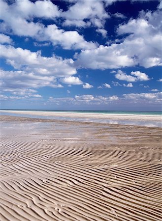 Textures in the sand at low tide on the beach beside Lucayan National Park Stock Photo - Rights-Managed, Code: 832-03723734