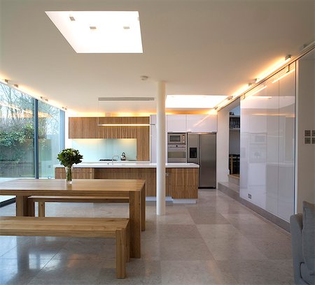 empty wooden house - Lebanon Park, Twickenham, London. Architects: Paul Archer Design Stock Photo - Rights-Managed, Code: 845-04826721