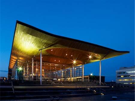 richard roger - National Assembly, Cardiff, pays de Galles. Architectes : Richard Rogers Partnership. Ingénieurs : Ingénieurs : Arup Associates Photographie de stock - Rights-Managed, Code: 845-04826871