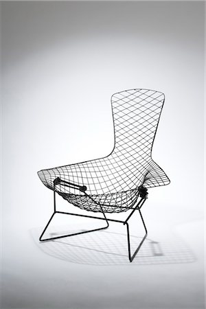 Bird Chair, American. Designer: Harry Bertoia Stock Photo - Rights-Managed, Code: 845-05837824
