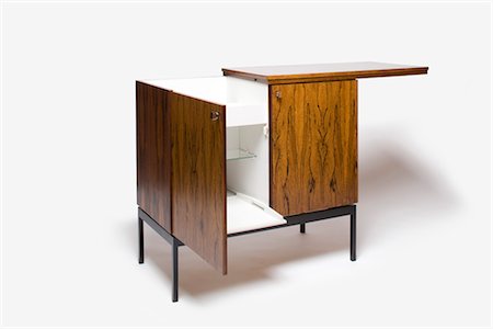 simsearch:845-05837814,k - Bar Cabinet, Danish. Designer: Kai Kristiansen Foto de stock - Direito Controlado, Número: 845-05837829