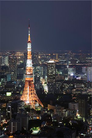 The Tokyo Tower dominates the Tokyo skyline at dusk. A viewpoint called the Tokyo City View at the Mori Tower, Roppongi Hills, Roppongi, Tokyo, Japan Stock Photo - Rights-Managed, Code: 845-05838045