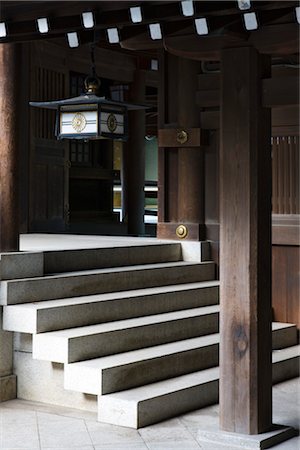 pagoda - Walkways at Meiji Jingu Shrine, Shibuya, Tokyo, Japan. Foto de stock - Con derechos protegidos, Código: 845-05838043