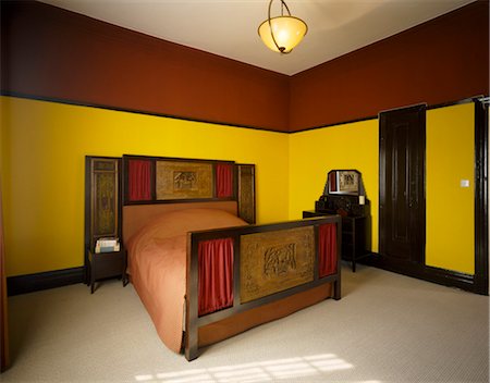 Bedroom of a Shanghai art decor apartment, French Concession district, Shanghai, China. The interior designer is Kenneth Grant Jenkins of The Design Association Inc. Architects: Designer: Kenneth Grant Jenkins Foto de stock - Con derechos protegidos, Código: 845-05838374