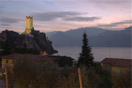 Lac de garde, Italie Photographie de stock - Rights-Managed, Code: 845-05839029