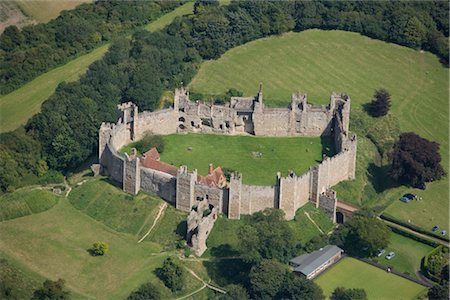 earthwork - Framlingham Castle. Aerial view. Stock Photo - Rights-Managed, Code: 845-05839401