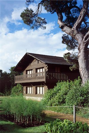 prince albert national park - Osborne House. Exterior view of the Swiss Cottage. Stock Photo - Rights-Managed, Code: 845-05839439