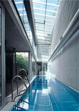 Lap pool in the Light House, Notting Hill, London, W11. Architects: Gianni Botsford Stock Photo - Rights-Managed, Code: 845-06008110