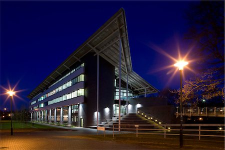 simsearch:845-04826430,k - Roof and facade of The International Digital Laboratory, University of Warwick, Coventry, England, UK. Architects: Edward Cullinan Architects Stock Photo - Rights-Managed, Code: 845-06008120