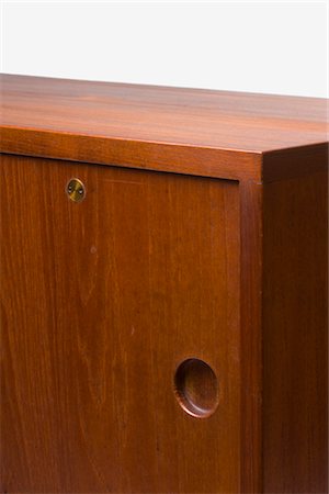 simsearch:845-06008177,k - RY-26 Teak Cabinet, Danish, manufactured by RY Mobler. Designer: Hans J Wegner Foto de stock - Con derechos protegidos, Código: 845-06008180