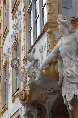 simsearch:879-09189447,k - Détail de la façade Baroque Sendlinger Strasse, Munich. Architectes : Frères Asam Photographie de stock - Rights-Managed, Code: 845-06008352