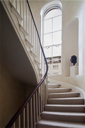 simsearch:845-03777648,k - Staircase in Georgian town house, London Foto de stock - Direito Controlado, Número: 845-07561445