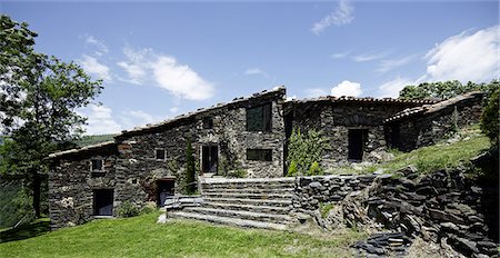simsearch:845-04826424,k - Exterior of old stone farm which has been converted in family home, Mas La Riba, Vilallonga de Ter, Girona, Spain. Photographie de stock - Rights-Managed, Code: 845-07561496